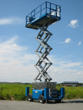 Gel&auml;nde Scherenb&uuml;hne 12 m / 12m mieten leihen