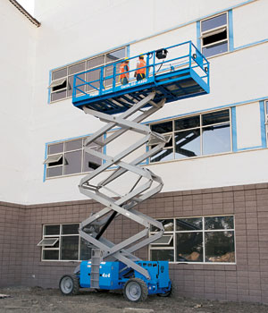 Gel&auml;nde Scherenb&uuml;hne 18 m / 18m Superdeck mieten leihen