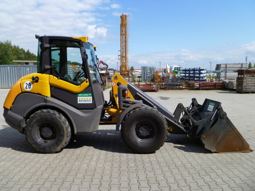 Radlader AX 100 mieten leihen