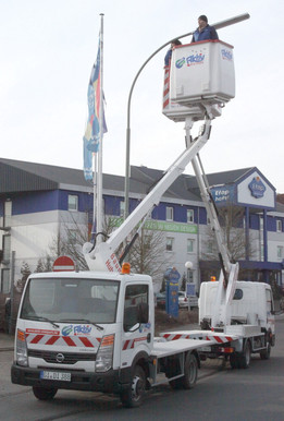 LKW-Arbeitsb&uuml;hne 11m von France El&eacute;vateur mieten leihen