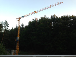 25 m Untendreher  BauKran mieten leihen