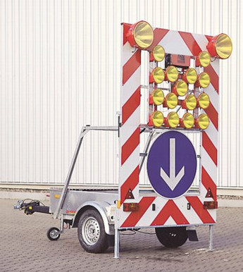 Fahrbare Absperrtafel mieten leihen