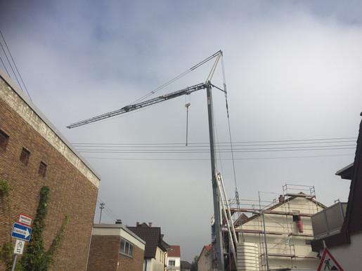 28 M Untendreher Baukran mieten leihen