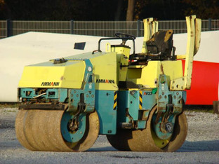 Aufsitzwalze 2,4 to mieten leihen