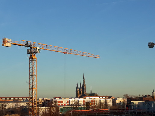 65 m Obendreher Baukran mieten leihen