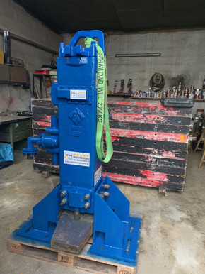 Verbau Ramme Spundwand Stahltr&auml;ger Ramme Menck Schnellschlagb&auml;r  mieten leihen